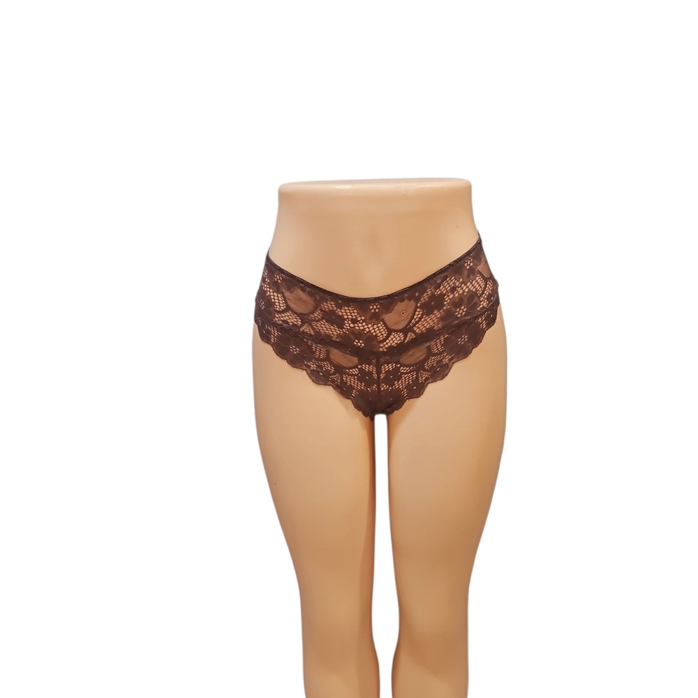 Out From Under UO Woman Floral Lace Mid-Rice Intimate Undie Thong in BrownSizeSP